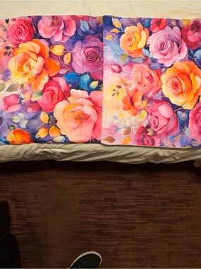 Floral Watercolor Pillowcase Set – Vibrant Pink & Multicolor